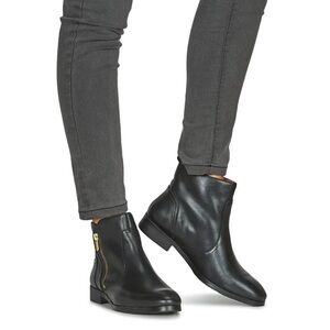 ROYAL
Women flat ankle boots black with zipper outside size 38 US 7.5-8 NEW